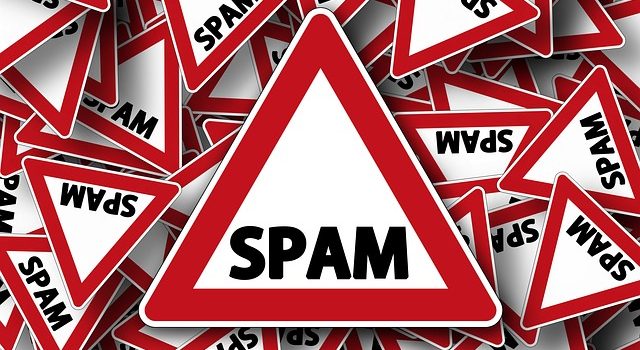 Semnele de circulație spun SPAM