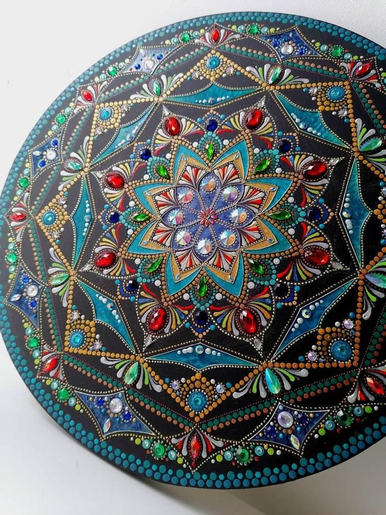 Quali supporti possono essere utilizzati per creare un mandala?