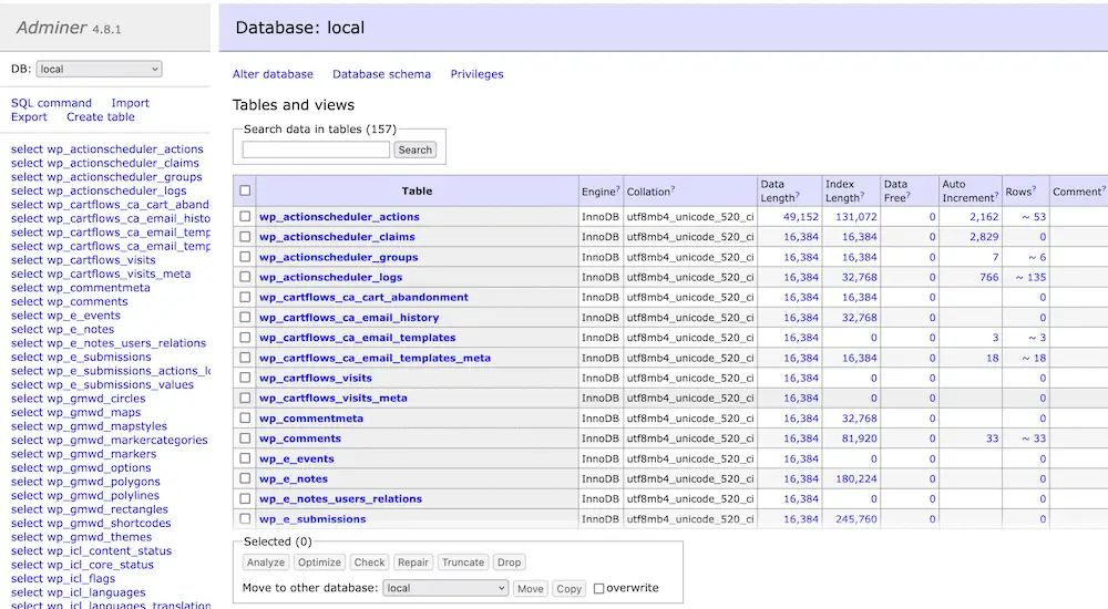 管理者インターフェース内の MySQL データベース。