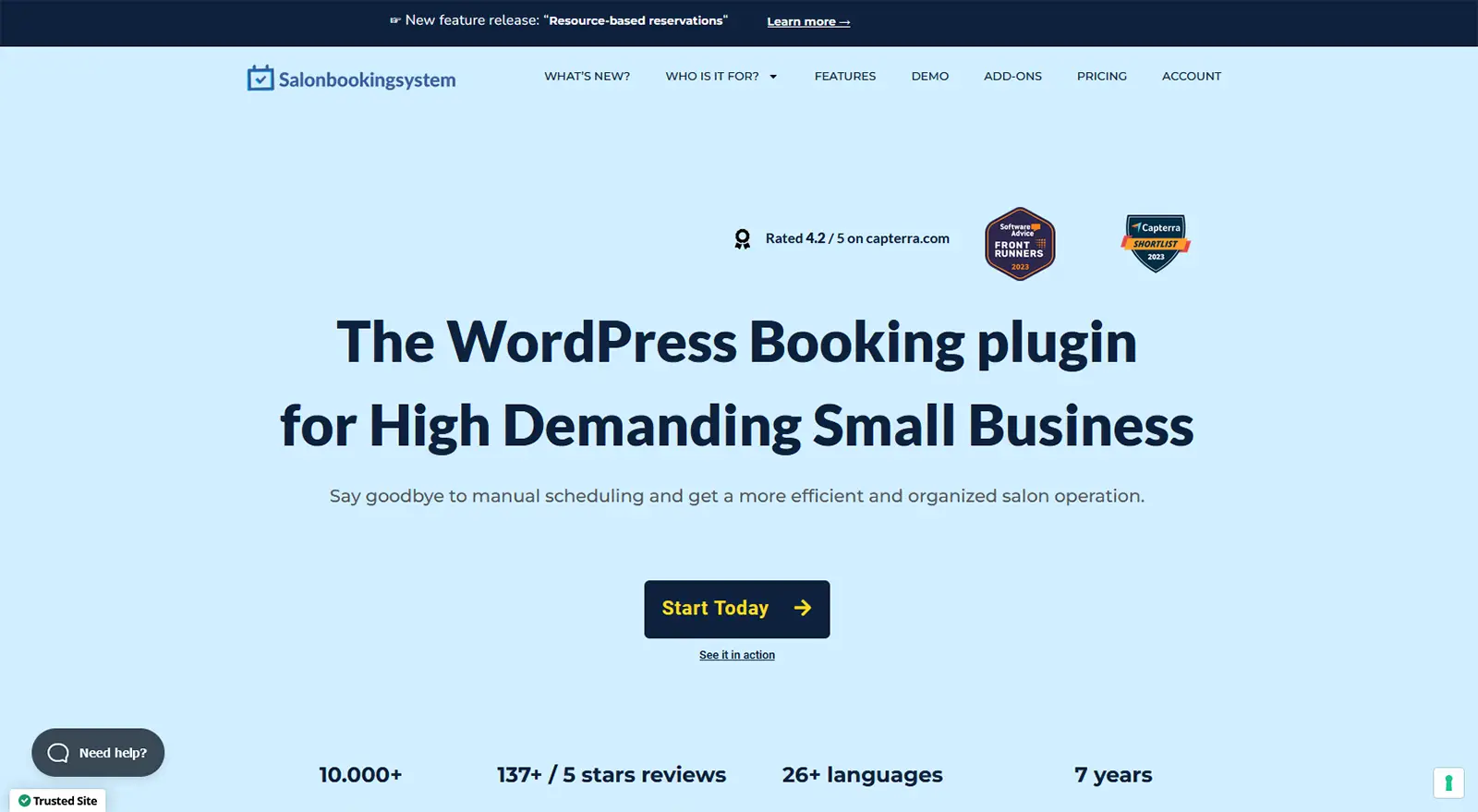 صورة للمكون الإضافي WordPress لنظام Salon Booking مع قسم خدمة قابل للتخصيص باللون الأزرق الفاتح والأزرق منتصف الليل والأبيض.