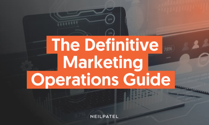 Eine Grafik mit der Aufschrift „The Definitive Marketing Operations Guide“.