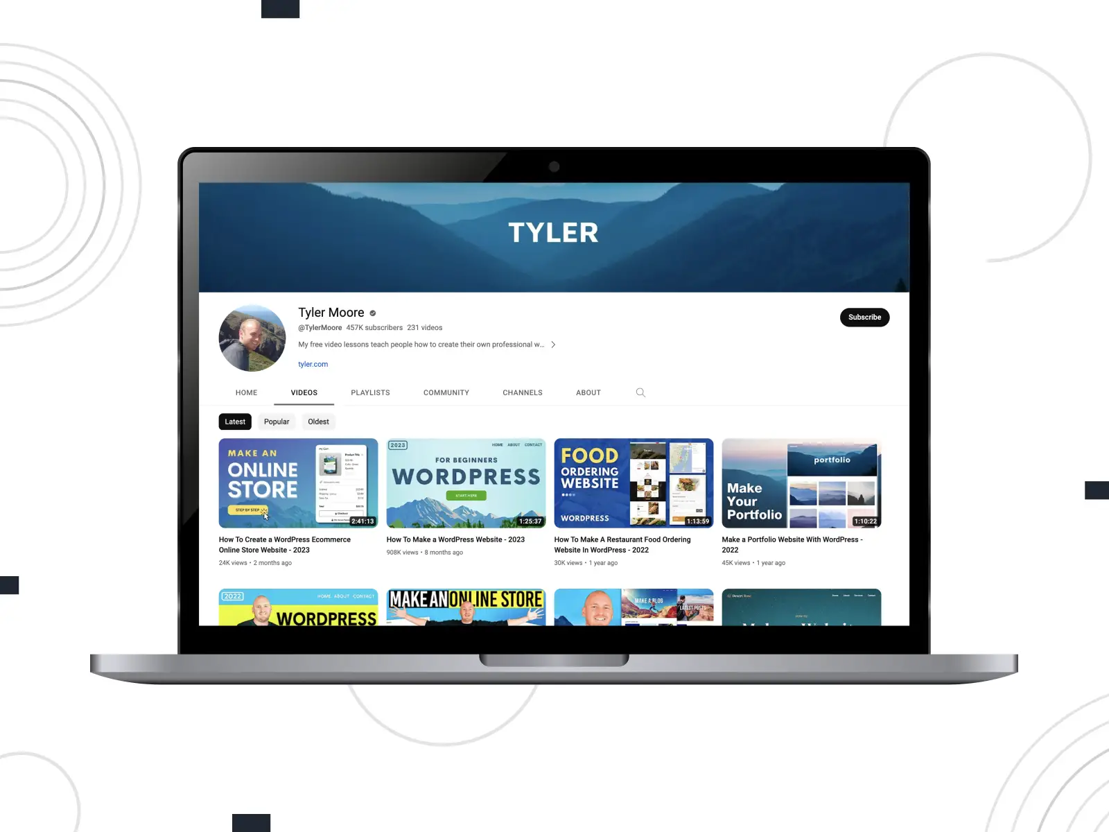 Istantanea di Tyler Moore, un influencer con uno dei migliori canali YouTube WordPress per gli spettatori che costruiscono il loro primo sito Web utilizzando la piattaforma di sviluppo web numero 1.